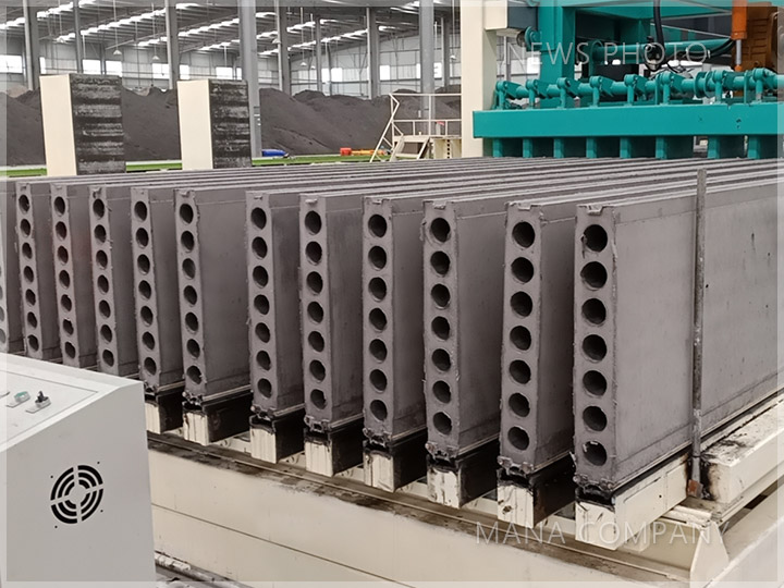 1608024059134825.jpg 01年產100萬的現場.jpg