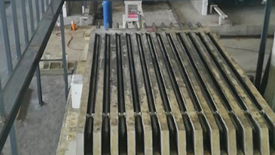 成組立模設備-隔墻板生產線-專業廠家瑪納公司技術成熟可靠